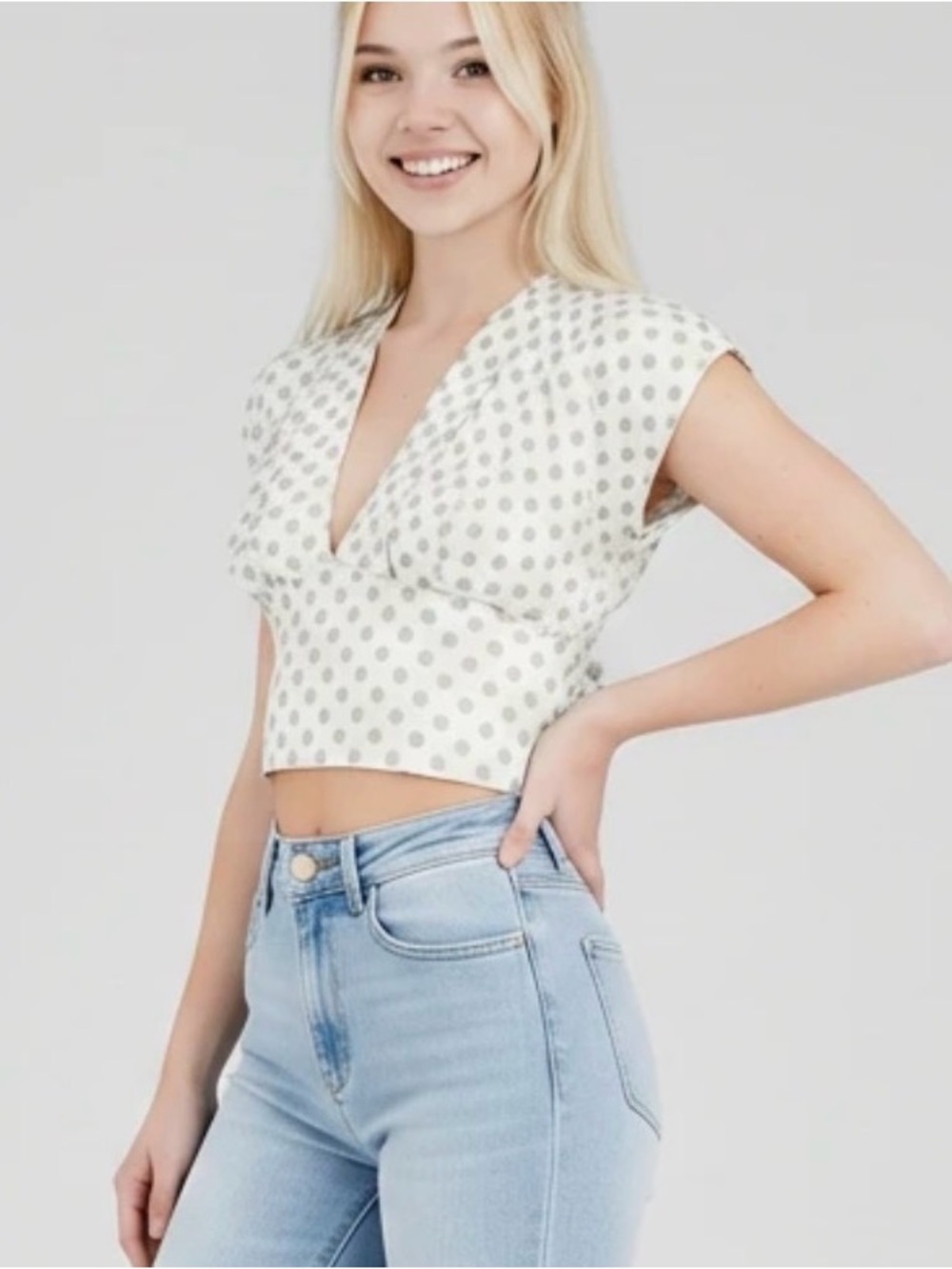 Japna cream with tan polkadots, V-neck Tie Back top sz S EUC